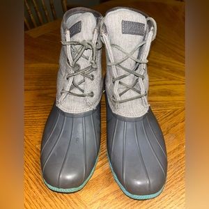 woman size 10 Sperry duck boot